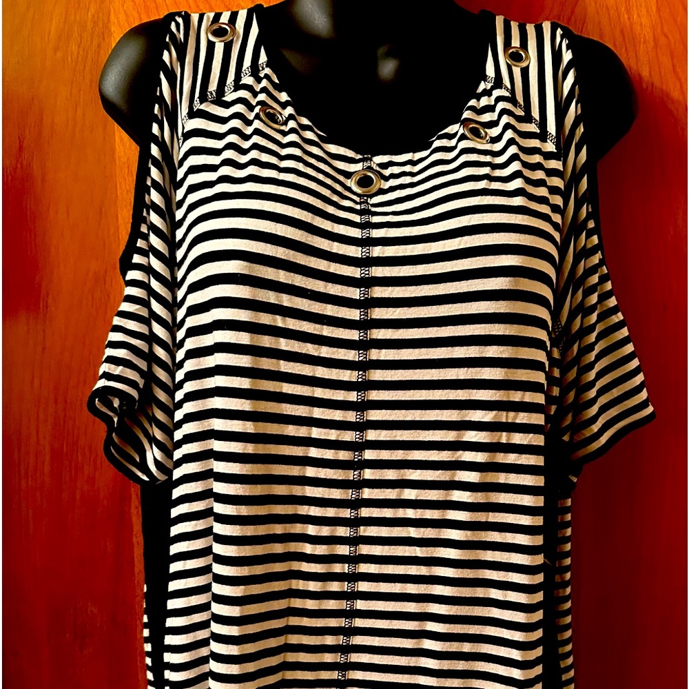 Women’s Cold Shoulder Top